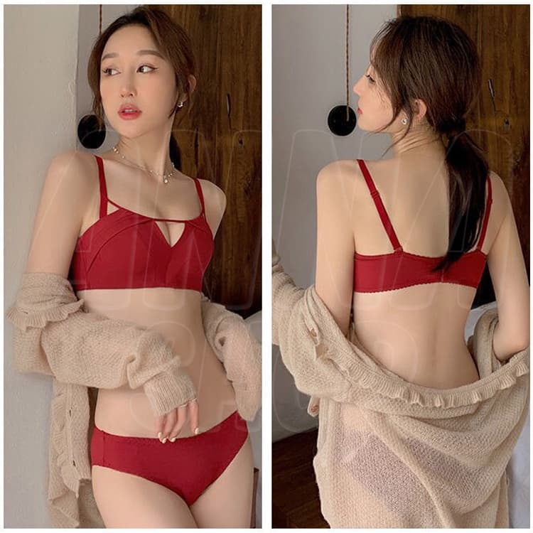 ส่งออกเร็ว1-2วัน เสื้อชั้นใน​ไร้โครง น่ารัก มีฟองดันทรงในตัว ผ้านุ่มใส่สบายพร้อมจัดส่ง E25 รูปที่ 1