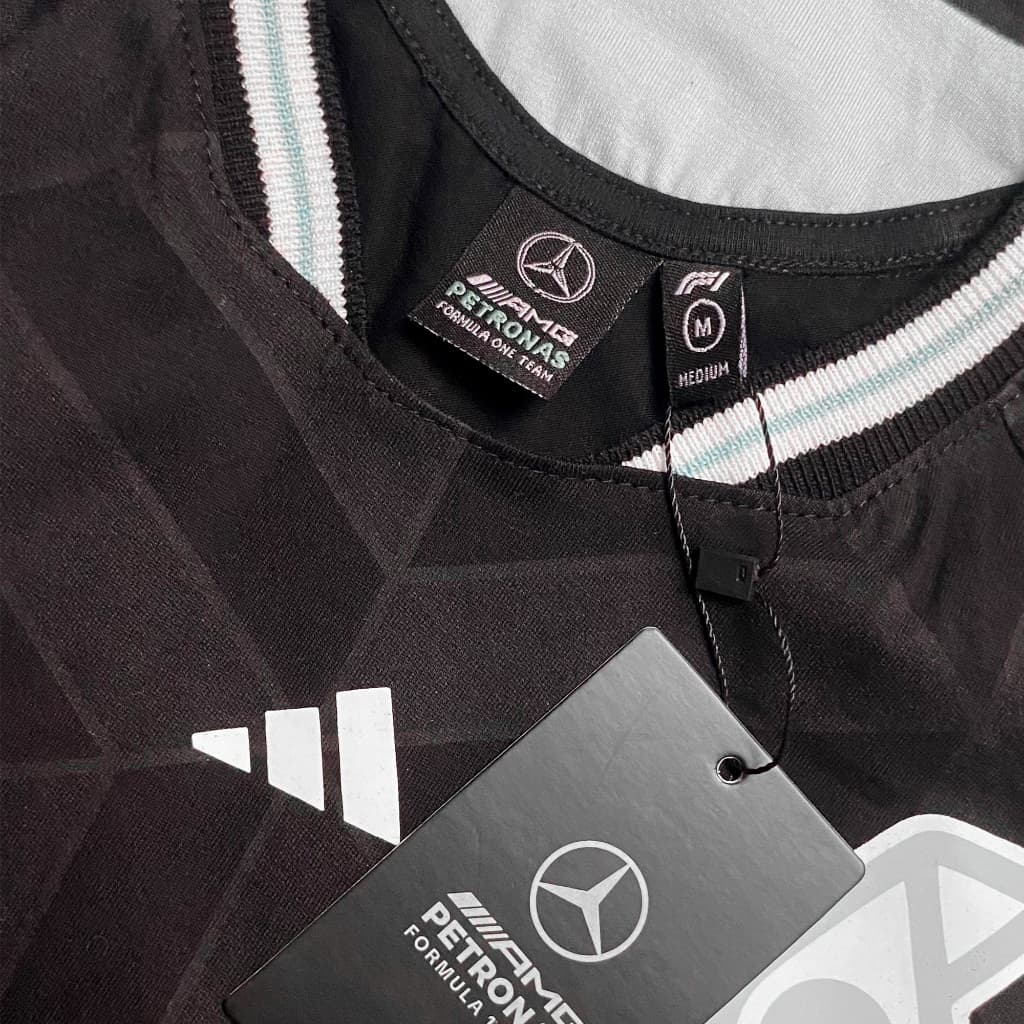 เสื้อยืดผ้าฝ้ายพรีเมี่ยม Unisex Mercedes AMG F1 2026 Team Black Formula one marcedes รูปที่ 6