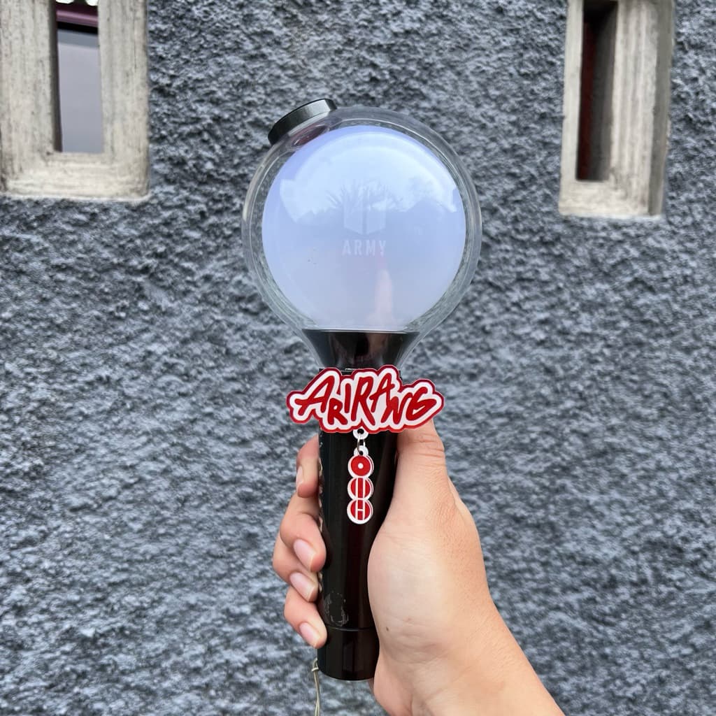 แฟนเมอร์ช แอเรียล | ACRYLIC CAHOL ARIRANUG BI PHONESTRAP | พวงกุญแจ I KEYCHKEYCHAIN | เคเคเคเคเค| พวงกุญแจอารีน่า | ARMYBOMB DECO | ริบบิ้นติดไฟ | พวงกุญแจ PARACORD | LUCKY KNOT | COMEBACK 2026 รูปที่ 3