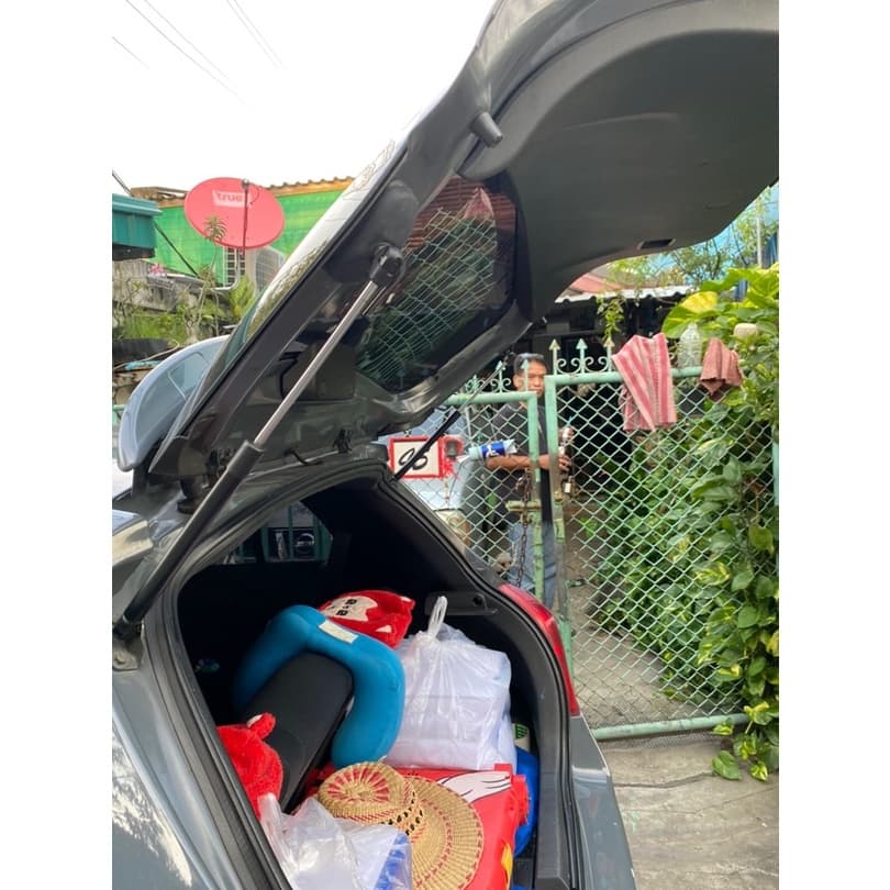 โช๊คฝากระโปรงท้าย Toyota Yaris โตโยต้า ยารีส รุ่นแรก สินค้า 1 คู่ แทนของเดิม โช้คหลัง OEM รับประกัน 1 ปี รูปที่ 4