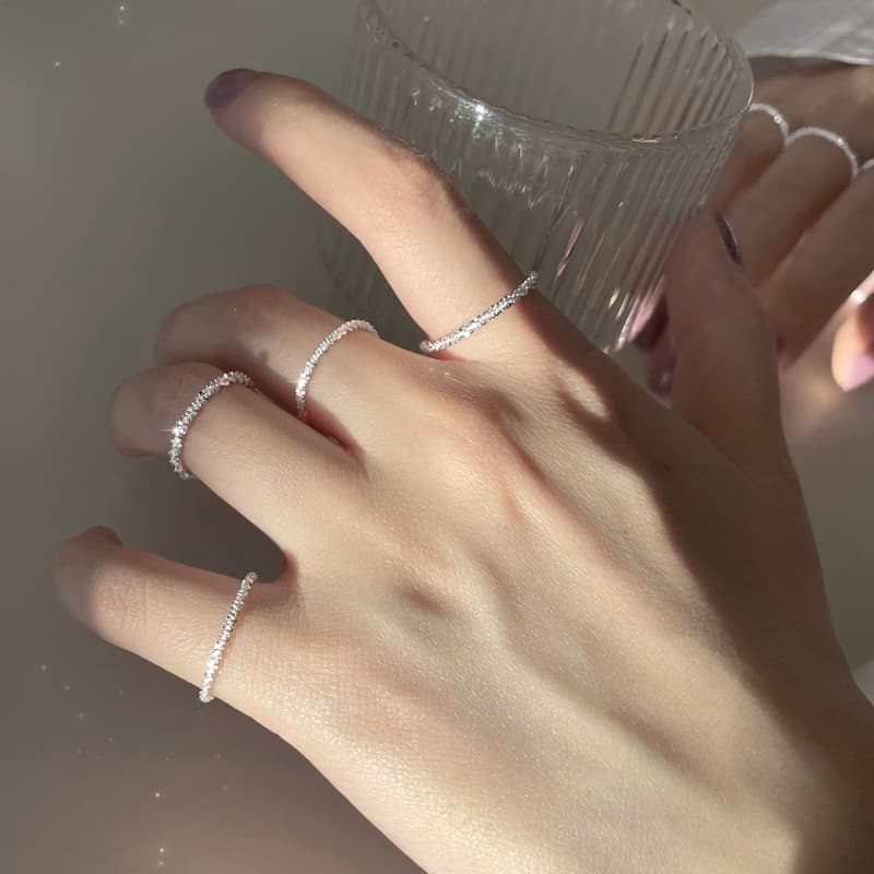 Roselife แหวนนิ้วมือ ประดับเลื่อม สีเงิน 17 มม. วางซ้อนกันได้ หรูหรา สไตล์เกาหลี เครื่องประดับ สําหรับผู้หญิง รูปที่ 6