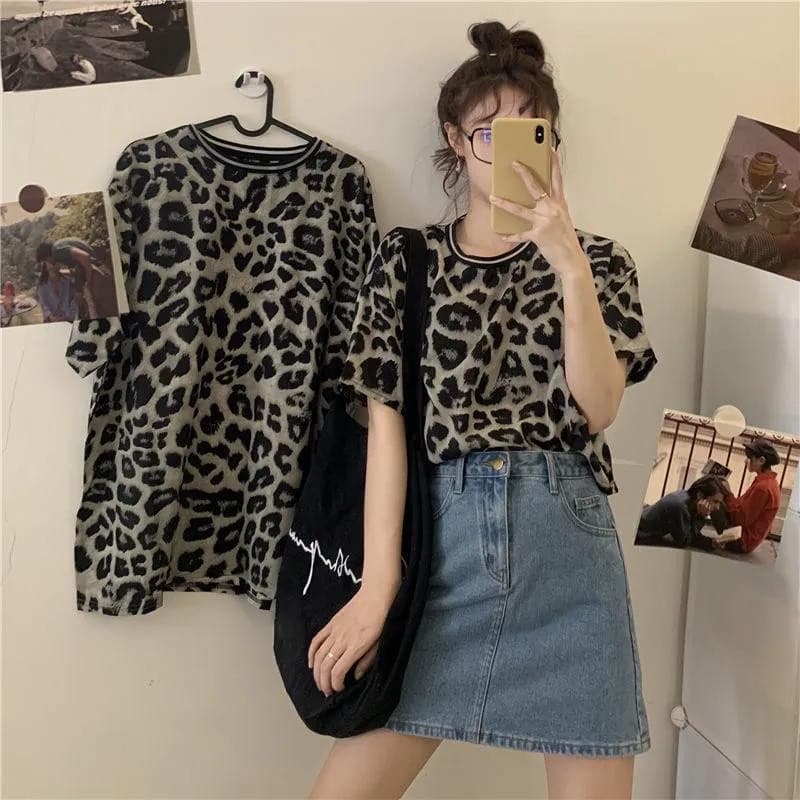 เสื้อครอปแขนสั้น ลายเสือ oversize สตรีท เสื้อผ้าแฟชั่นเกาหลีน่ารัก เสื้อยืดโอเวอร์ไซส์ผู้หญิง เนื้อผ้าดี รูปที่ 1