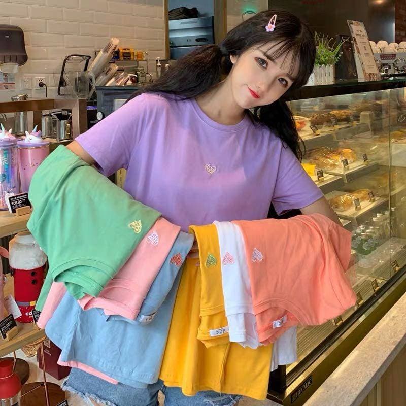 SHOP MKLเสื้อยืดแฟชั่นสตรี แขนสั้น คอกลม ปักลายหัวใจ ทรงหลวม #9117 รูปที่ 1