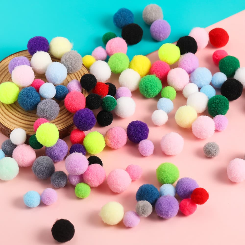 10 มม. 15 มม. 50 ชิ้น / แพ็ค Fluffy Soft Pompoms Bal สําหรับตกแต่งบ้าน งานแต่งงาน งานฝีมือ DIY รูปที่ 8