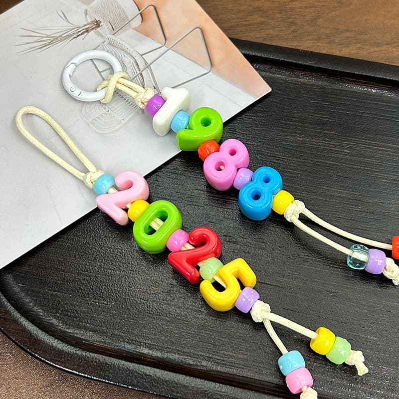 ลูกปัดอะครีลิคตัวอักษร/ตัวเลข 10 ชิ้น สำหรับ DIY สายคล้องมือถือ สายคล้องกระเป๋า ของขวัญ รูปที่ 9