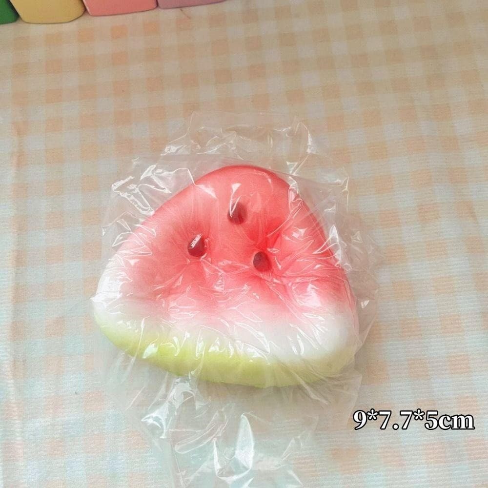 GRANDZY ของเล่นสกุชชี่ป้องกันความเครียด​​, ​​รูปผลไม้ตลก​​ ปล่อยอารมณ์บีบของเล่นออกแบบหยิกและบีบนุ่มและทนทาน​​ ​​ปลอดสารพิษ & ปลอดภัย​​ ​​เครื่องคลายเครียดแตงโม​​ รูปที่ 2