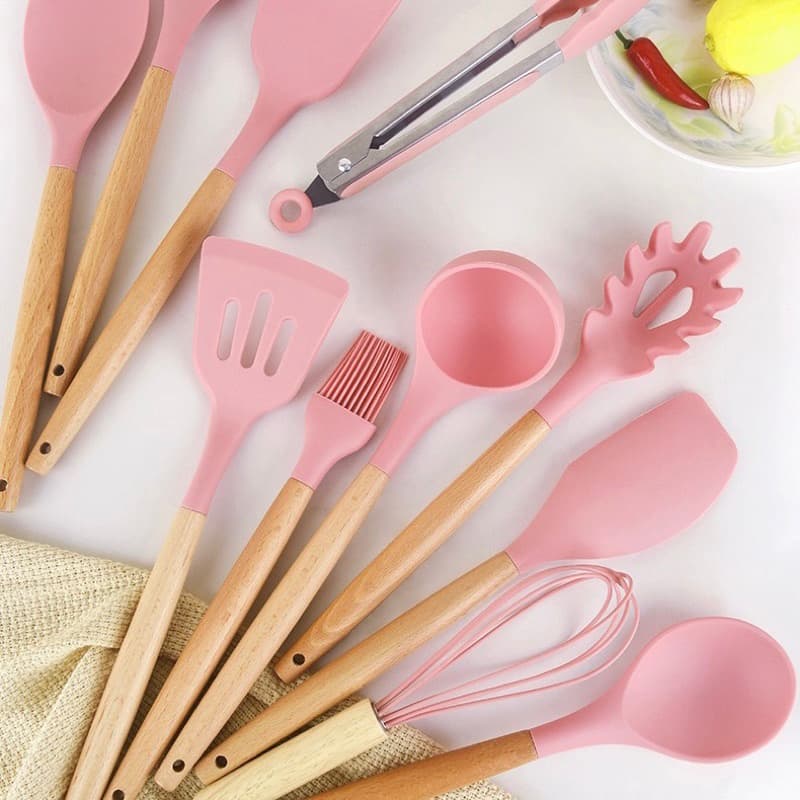 ชุดครื่องครัวซิลิโคน ทนความร้อน ตะหลิวด้านไม้ Kitchen set ทัพพี กระบวย ที่คีบอาหาร รูปที่ 3