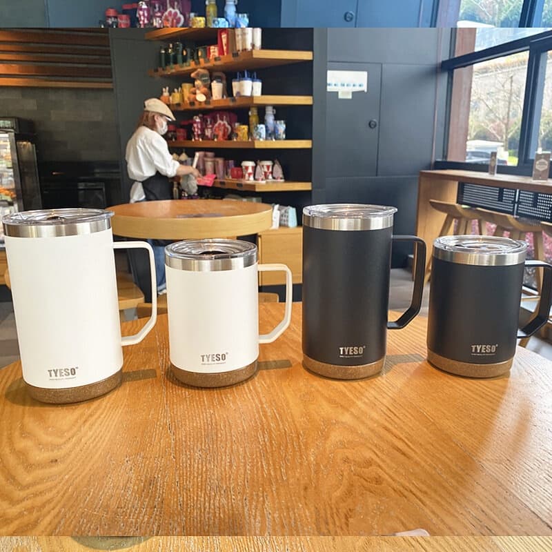 TYESO แก้วกาแฟรุ่นใหม่ล่าสุด 24oz mug แก้วสแตนเลสเก็บอุหภูมิมีหูจับ Tumbler 530ml/710ml แก้วโอซาค แก้วเก็บความเย็น รูปที่ 1