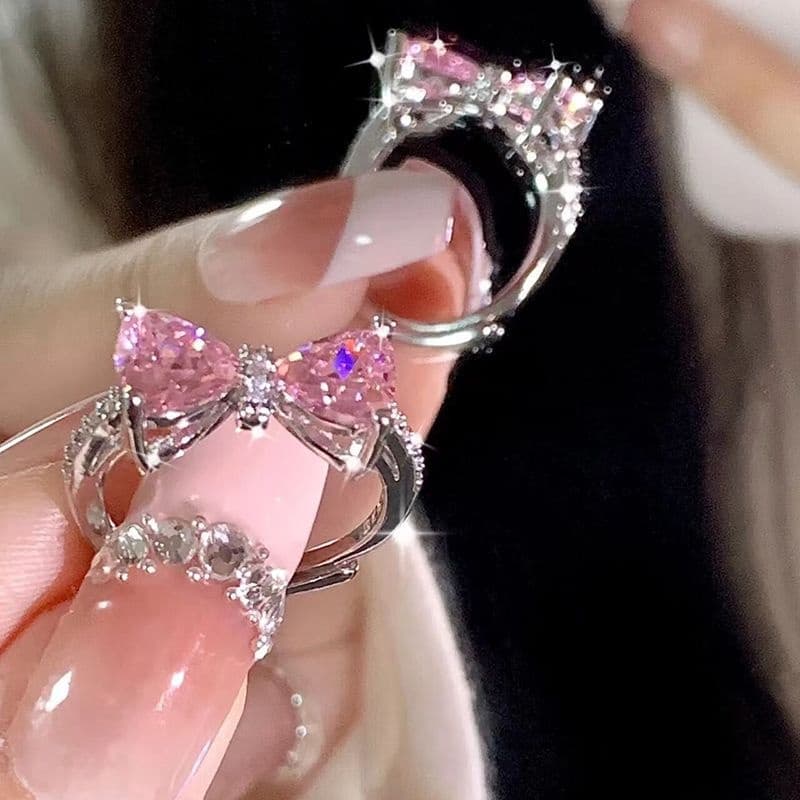 ในไทยแหวนเงินแท้เกรดS925ประดับโบว์คริสตัลเพชรสีชมพูเครื่องประดับแฟชั่นหรูหราสําหรับผู้หญิง.coolocolor-th.COD รูปที่ 6