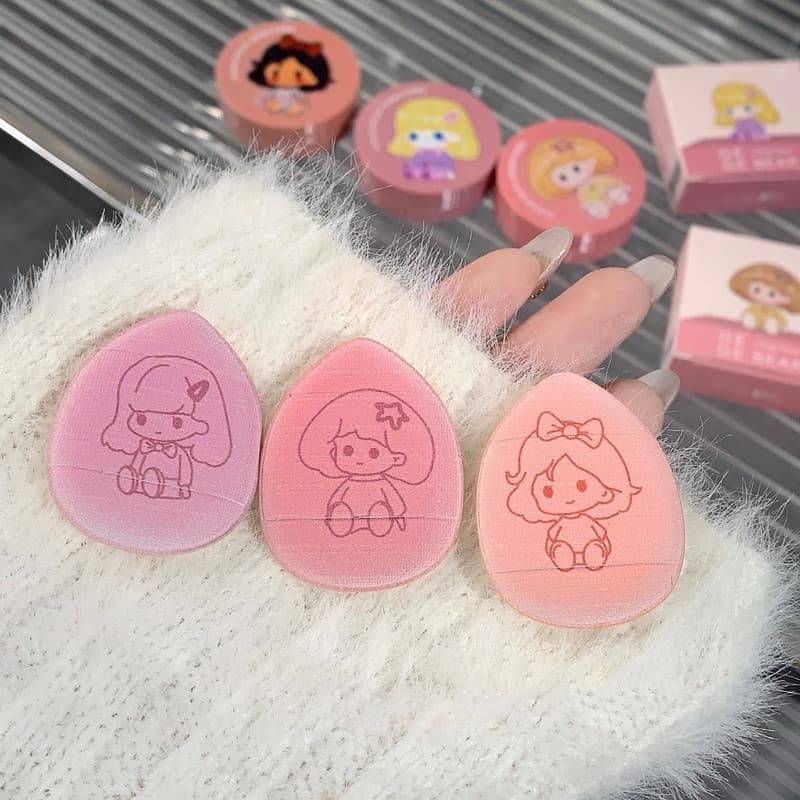 O-05Gege Bearบลัชออนแอร์คุชชั่น เนื้อแมตต์ ปัดแก้ม เนื้อดี ให้ความชุ่มชื้นพร้อมกระจกและพัฟแป้งสุดน่ารัก กันน้ําติดทนนาน รูปที่ 6