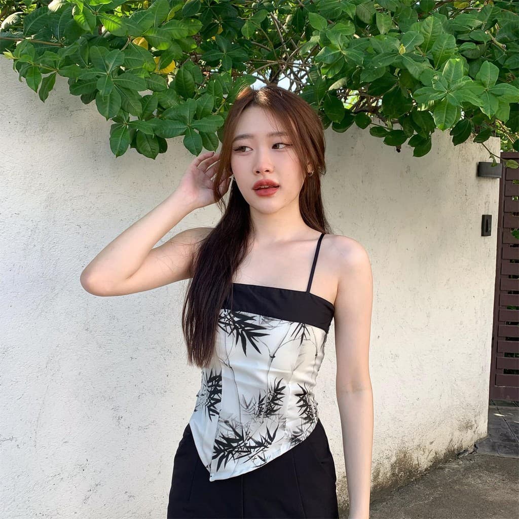 Aurora เสื้อสายเดี่ยว มีฟองน้ำ ลายใบไม้ สม็อคหลัง สีขาวดำครีม ดีเทลชาย ดูแพง bratop2280 รูปที่ 4
