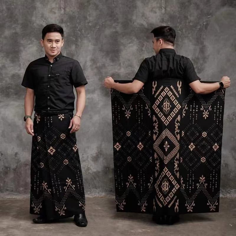 ผ้าถุงผู้ชาย ผ้าถุงคุณภาพดี เนื้อผ้าดี ไม่ลื่นกว้าง ไม่บาง เย็บแล้ว 96ซม.ยาว116ซม.สินค้า จากประเทศไทย รูปที่ 2