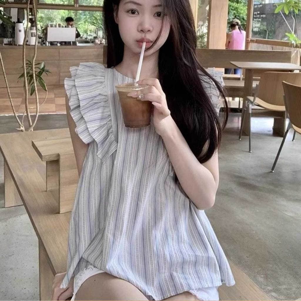 เสื้อแขนระบาย สีฟ้าอ่อน ดีไซน์น่ารัก สไตล์เกาหลี รูปที่ 8