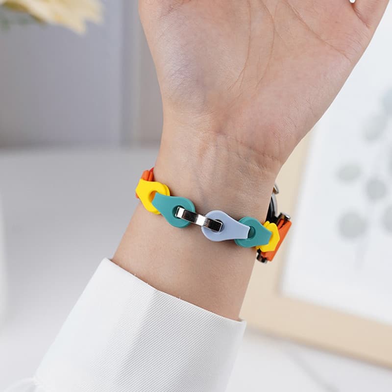 Hollow Out สําหรับ Huawei Band 11 11 Pro 10 9 8 7 6 6 Pro สร้อยข้อมือซิลิโคนสีสันสําหรับ Honor Band 7 6 กีฬาสายรัดข้อมือเปลี่ยนอุปกรณ์เสริม รูปที่ 2