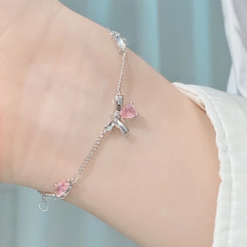 ในไทยสร้อยข้อมือโลหะผสมประดับโบว์ดอกไม้ดวงจันทร์พลอยเทียมแฟชั่นสําหรับผู้หญิงใหม่2024 รูปที่ 5