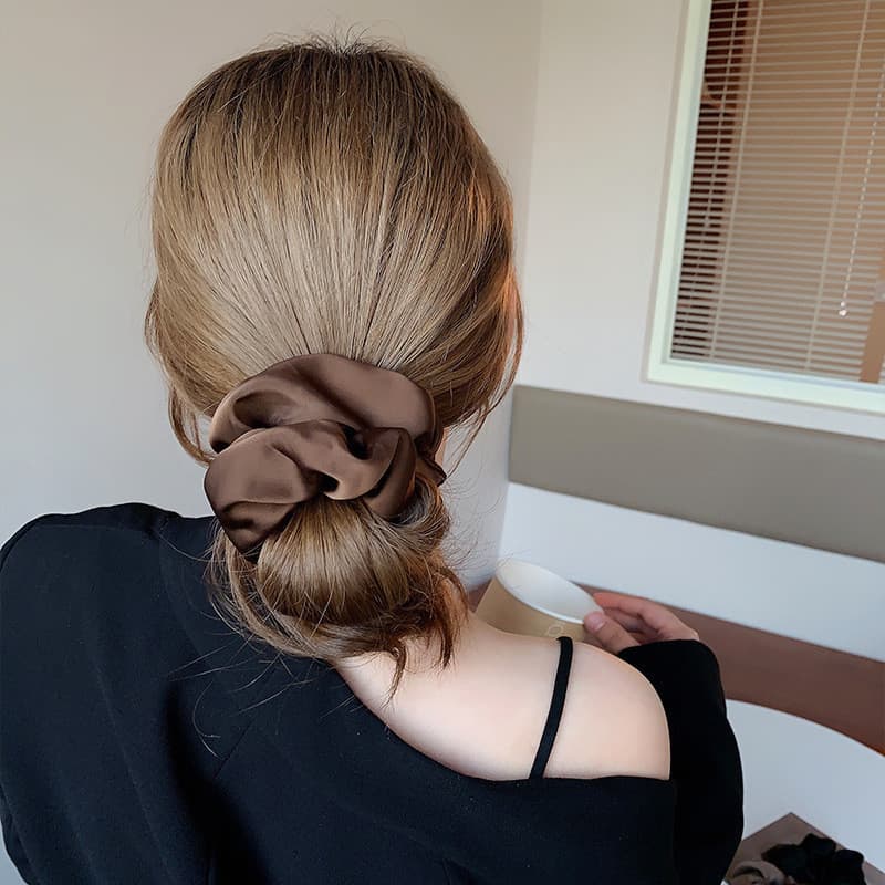 2024 ซาติน Scrunchy ผม Tie เกาหลีแถบคาดศีรษะหญิง Simple Headwear รูปที่ 4