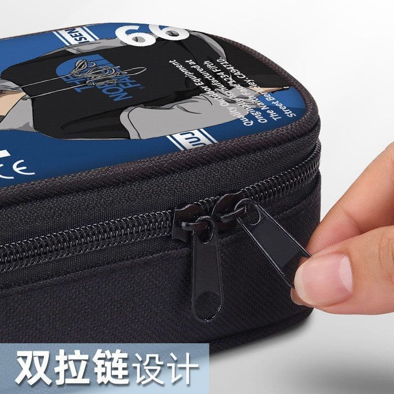 Jujutsu Kaisen Cool Gojo Go กล่องเครื่องเขียนผ้าใบสีดําสกปรกทนด้วยซิปที่เก็บเครื่องเขียน รูปที่ 9