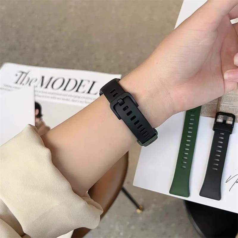 สายรัด for Huawei Band 10 / Huawei Band 9 8 ซิลิโคนกีฬาเปลี่ยนสายรัดยาง for Smartwatch Huawei Band 10 9 8 NFC รูปที่ 5