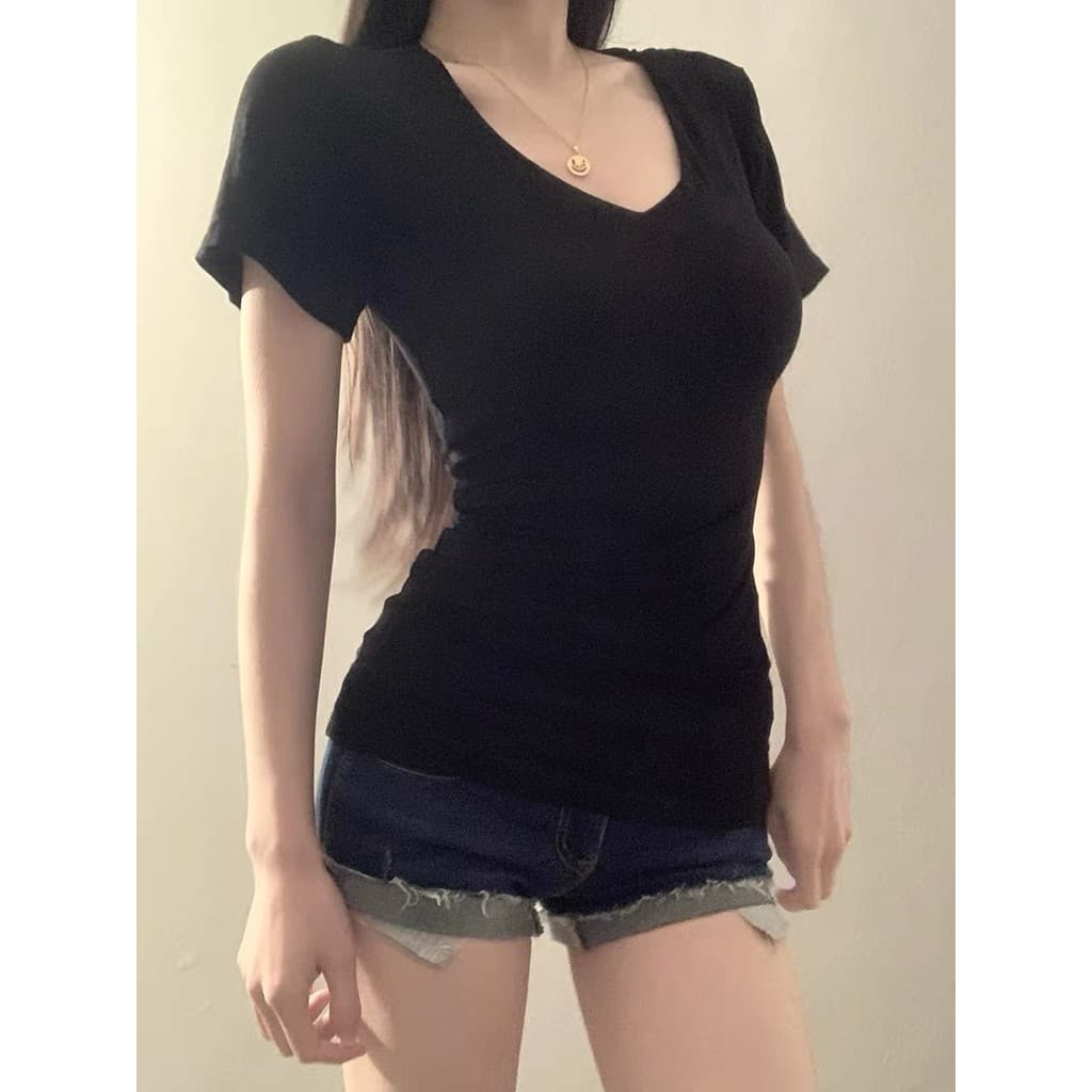 เสื้อยืดแฟชั่นแขนสั้นคอวีสีพื้นสำหรับผู้หญิง รูปที่ 9