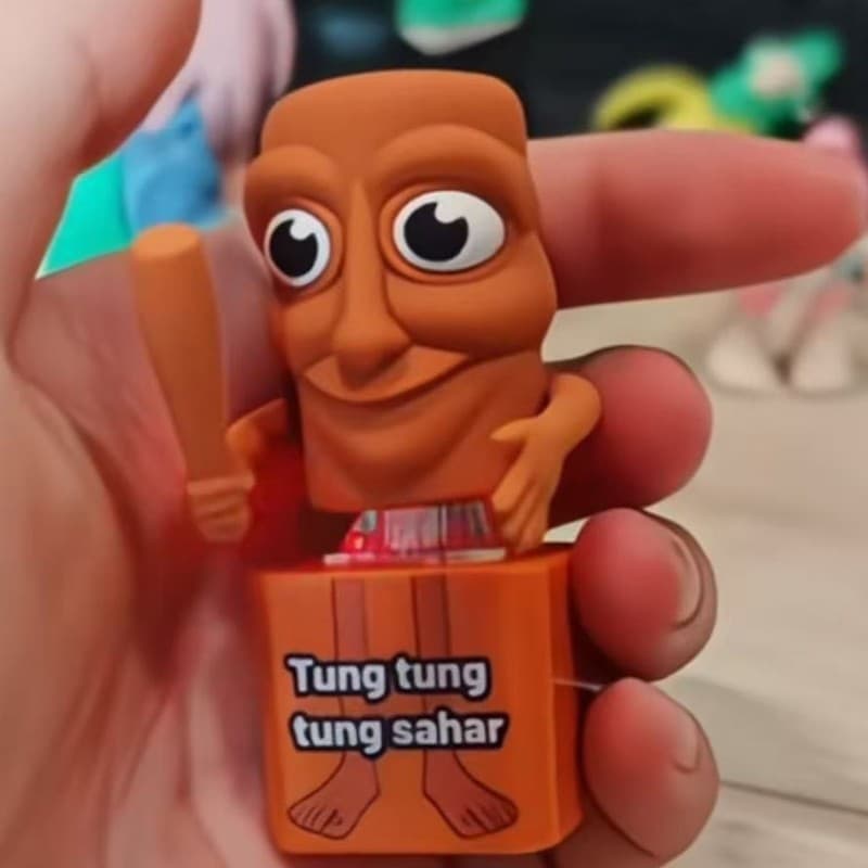 ซื้อหนึ่งแถมหนึ่งฟรีคลาสสิคแห่งขุนเขาและท้องทะเล พวงกุญแจเสียง Tung Tung Tung Sahur จี้ความเครียดบรรเทาของเล่น รูปที่ 3