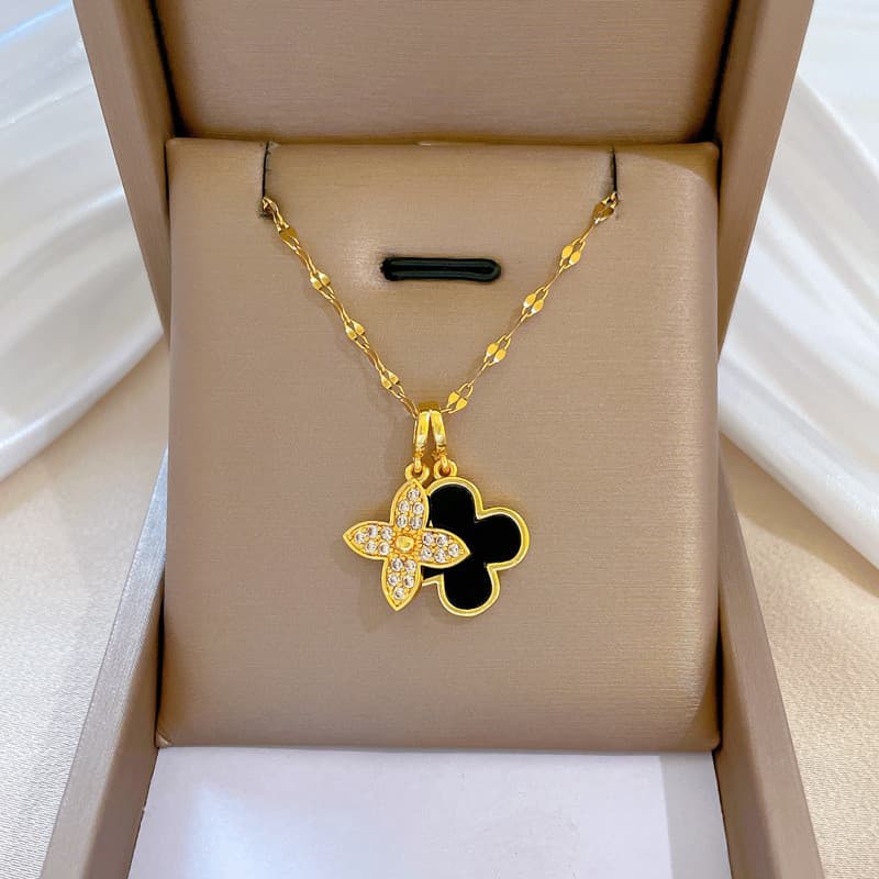Ins สไตล์ Micro-Inlaid Zircon Four-Leaf Clover จี้ไทเทเนียมเหล็กสร้อยคอ All-Match สาว Clavicle Chain ของขวัญต้องมี รูปที่ 3