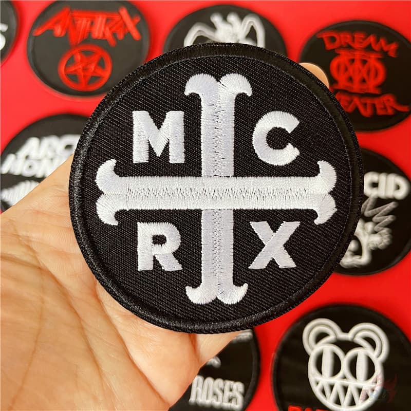 Classic Rock Band Logo Series 03 Iron-on Patch 1 ชิ้น Thrash Metal / Hard Rock / Indie Rock DIY เย็บบนเหล็กบนป้ายแพทช์ รูปที่ 5