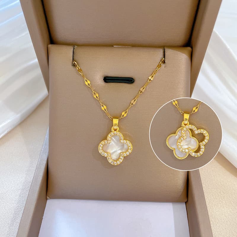 Ins สไตล์ Micro-Inlaid Zircon Four-Leaf Clover จี้ไทเทเนียมเหล็กสร้อยคอ All-Match สาว Clavicle Chain ของขวัญต้องมี รูปที่ 6