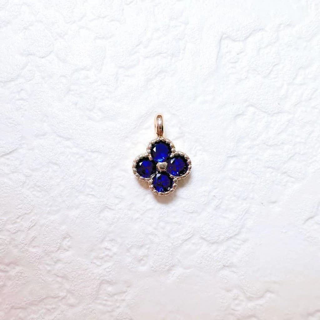 สีสูงระบุทองแดงชุบ 14K Gold Micro-Inlaid Zircon Four-Leaf Clover จี้ต่างหูสร้อยคอวัสดุทําด้วยมือขายส่ง A รูปที่ 6