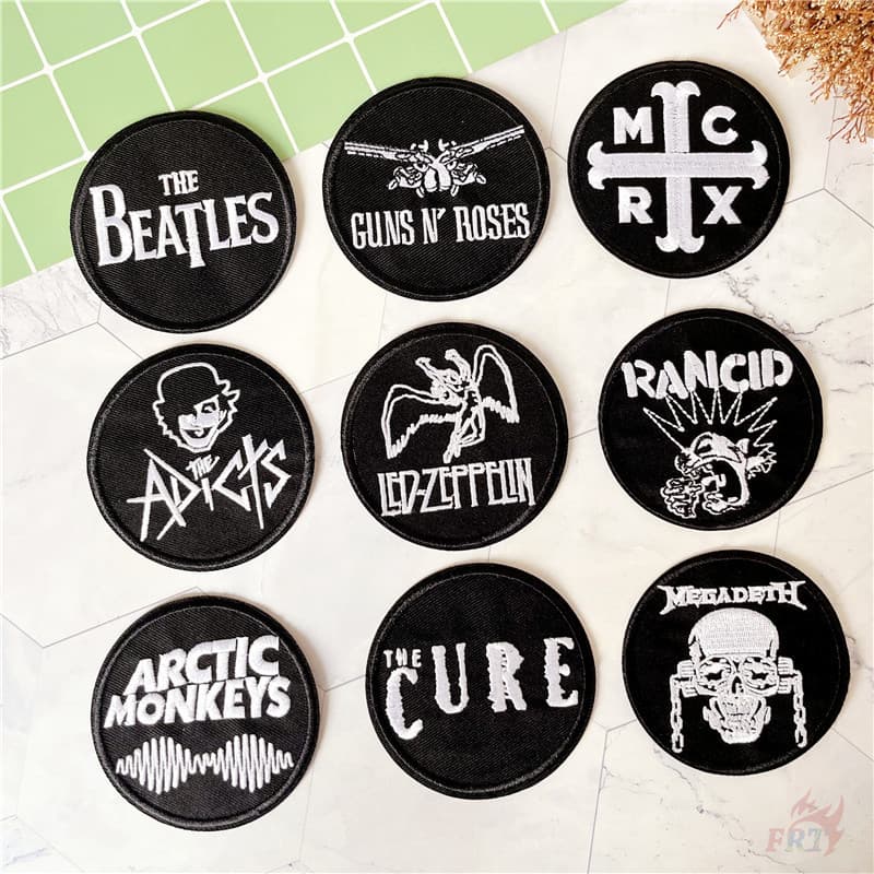 Classic Rock Band Logo Series 03 Iron-on Patch 1 ชิ้น Thrash Metal / Hard Rock / Indie Rock DIY เย็บบนเหล็กบนป้ายแพทช์ รูปที่ 8