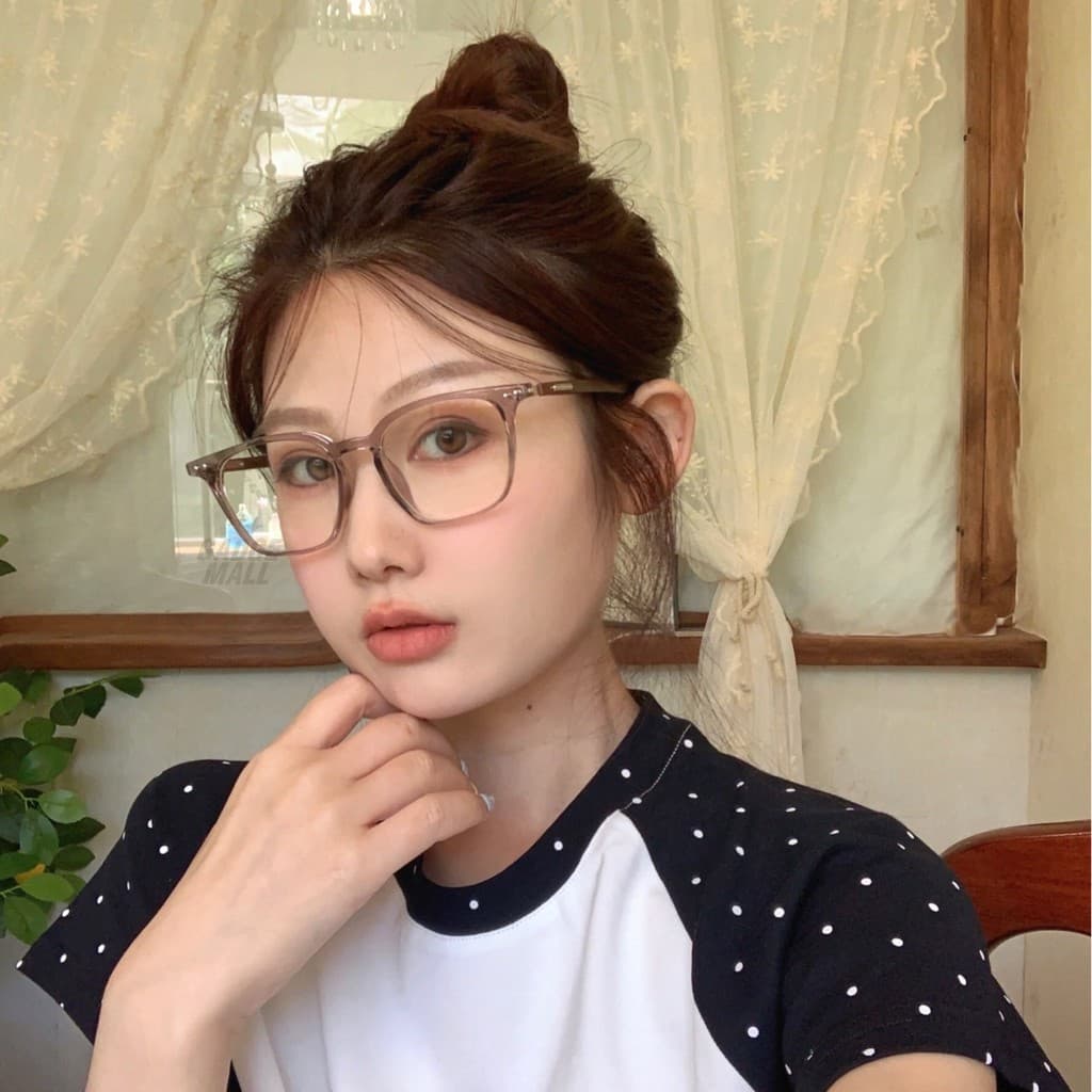 แว่นสายตาสั้น / สายตายาว แว่นแฟชั่นUnisexทรงเหลี่ยม เลนส์ออกแดดเปลี่ยนสีอัตโนมัติกันแสงUV400 กรองแสงสีฟ้าได้100% G20 รูปที่ 4