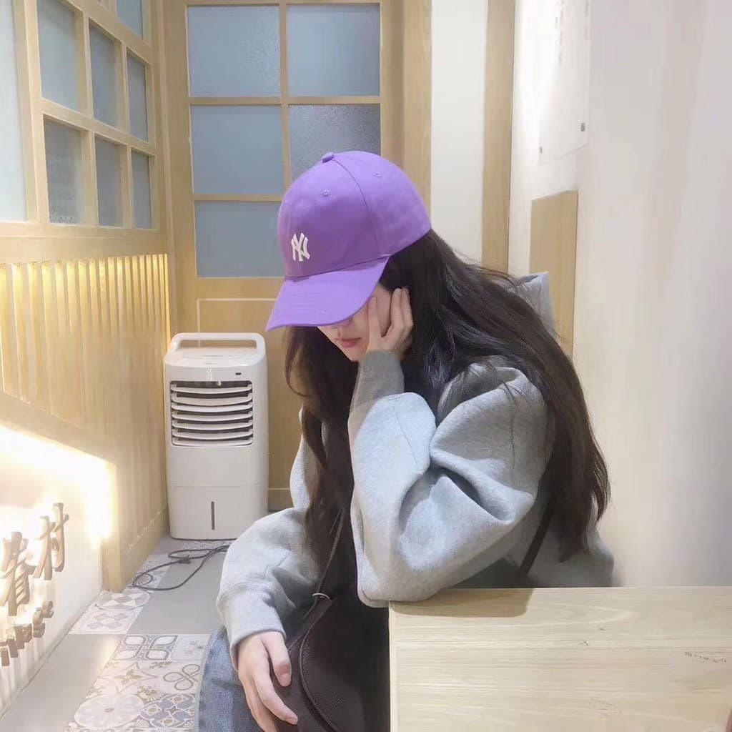 สีสวยมากๆหมวก NY สีม่วงหญิงตาข่ายสีแดงสไตล์เรียบง่ายและหลากหลาย LA หมวกเบสบอลหมวกลำลองเกาหลีCap รูปที่ 3