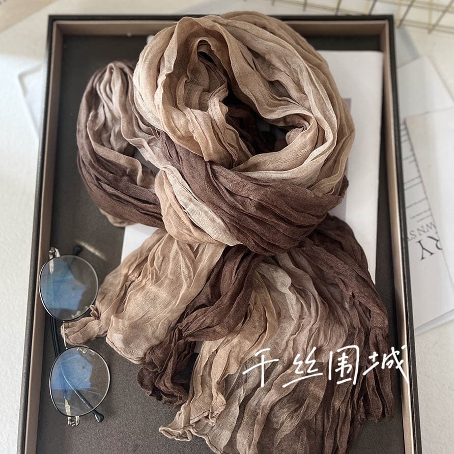 ผ้าพันคอใหม่ผ้าฝ้ายและผ้าลินินให้ความรู้สึกสีฟ้าไล่ระดับผ้าพันคอฤดูใบไม้ร่วงและฤดูหนาวผ้าคลุมไหล่จีบยาวสำหรับผู้หญิงพิมพ์ลายวินเทจ รูปที่ 5