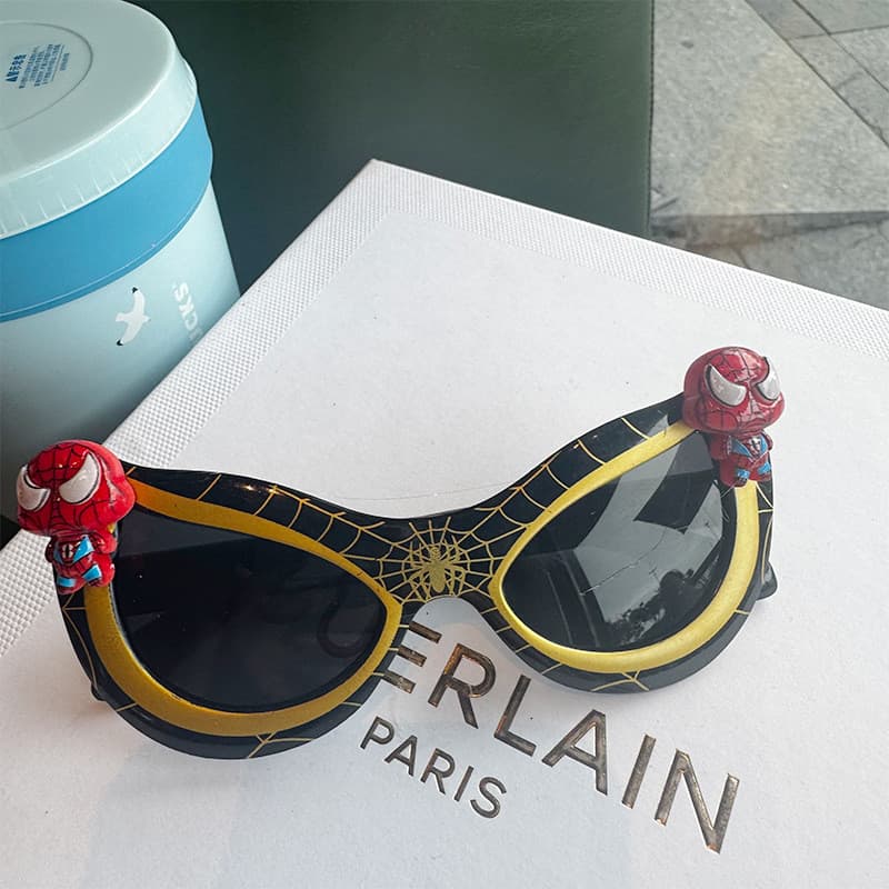 แว่นกันแดดเด็ก Spider-Man ม่านบังแดด UV สำหรับของขวัญ ดีไซน์เท่ห์ รูปที่ 7