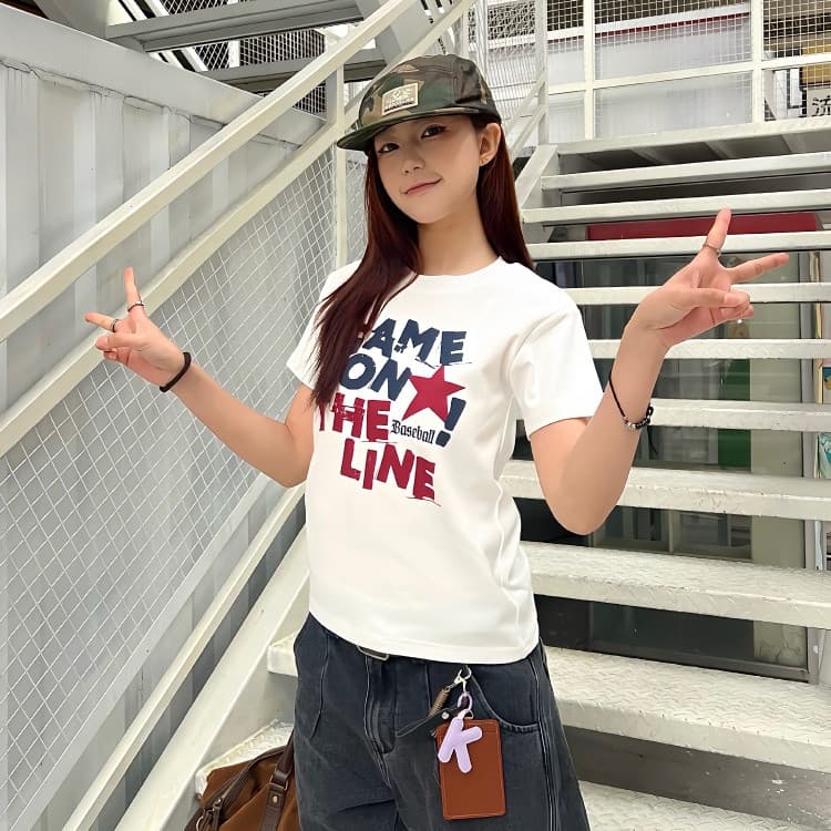 KYO ⭐ เสื้อเกาหลี ผู้หญิง "GAME ON Stars" พิมพ์ลาย ผ้าCOTTON โคตรนุ่ม สลิมฟิต เสื้อ rเสื้อทรงซ้อ เสื้อคอกลม รูปที่ 4