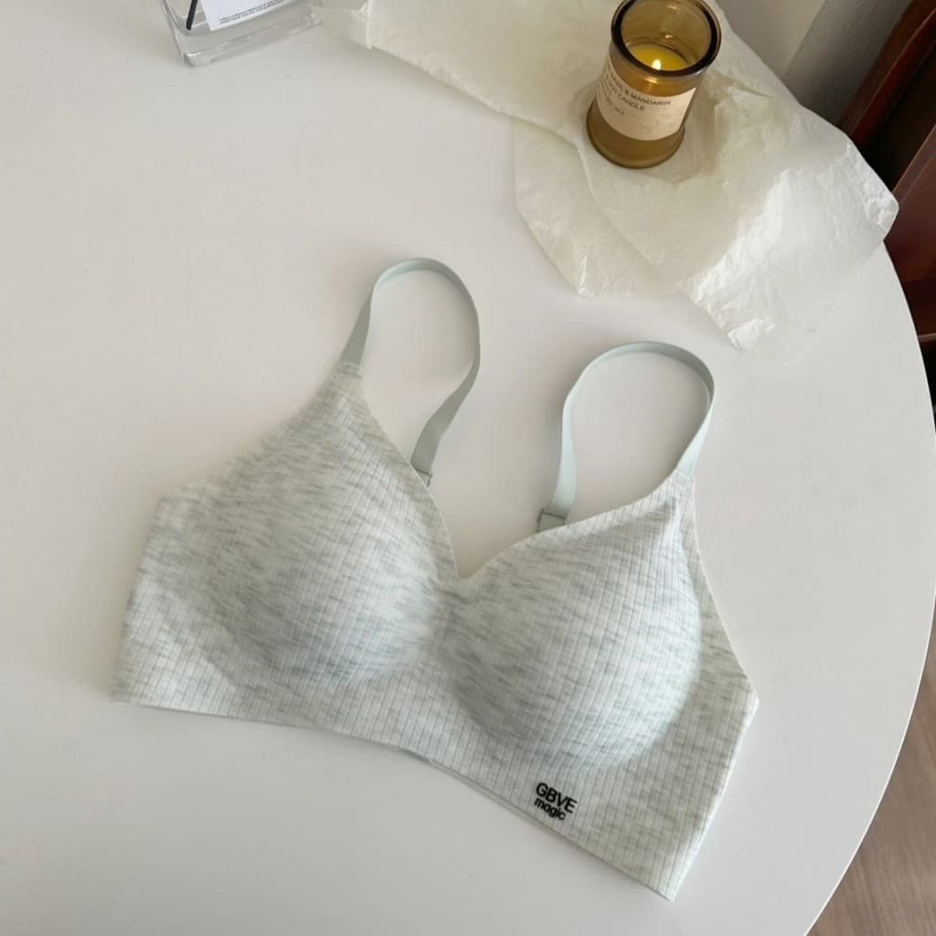 ไร้โครงฟองน้ำบางผ้านิ่มนุ่มลื่นเย็นใส่สบายแนบเนียนไปกับผิวSport Bra รูปที่ 9