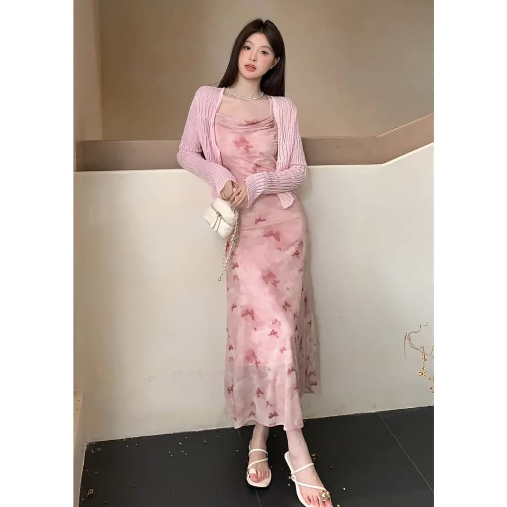 เดรสยาวออกงานสีชมพู ผ้าชีฟอง มีซับในเต็มตัว สายเสื้อผูกสายปรับหรือคล้องคอได้ ด้านหลังสม็อค #8081 รูปที่ 3