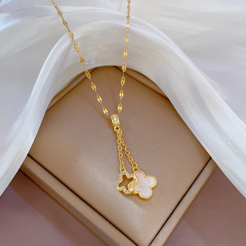 Ins สไตล์ Micro-Inlaid Zircon Four-Leaf Clover จี้ไทเทเนียมเหล็กสร้อยคอ All-Match สาว Clavicle Chain ของขวัญต้องมี รูปที่ 7