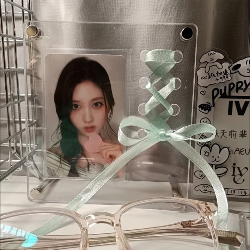 กรอบรูปอะคริลิค Kpop Photocard Stand Idol CD กรอบรูปการ์ด Protector กรอบจอแสดงผลเดสก์ท็อปตกแต่ง รูปที่ 4
