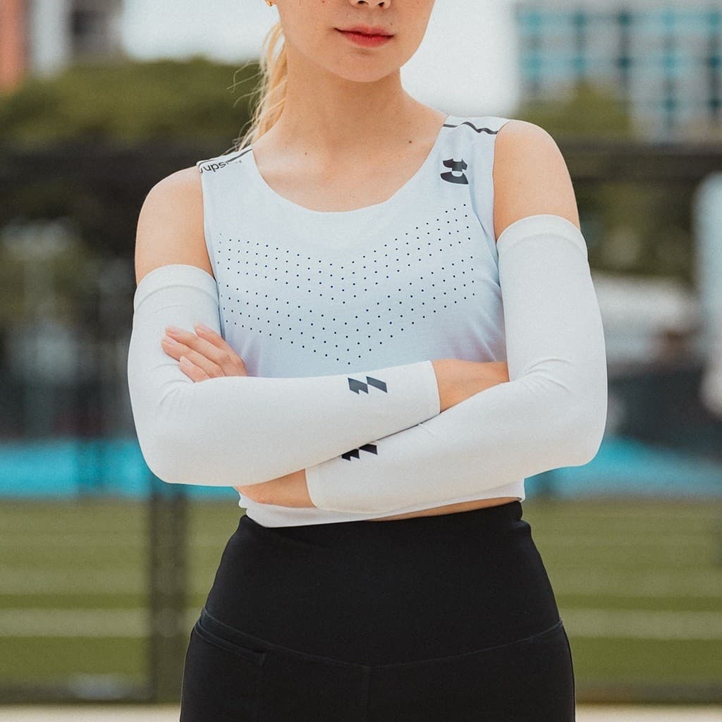 MOTIVE ปลอกแขน Arm Sleeves รุ่น AeroSkin Cool Silk ปลอกแขนกันแดด ปลอกแขนวิ่ง ไร้รอยต่อ รูปที่ 4