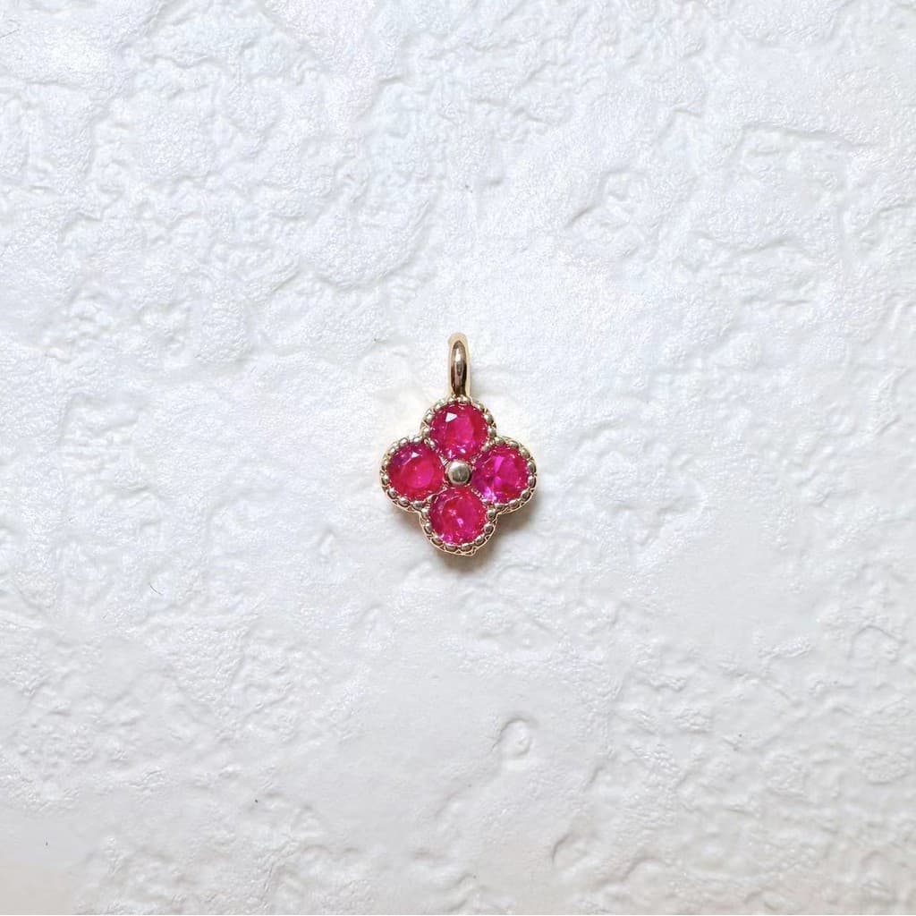สีสูงระบุทองแดงชุบ 14K Gold Micro-Inlaid Zircon Four-Leaf Clover จี้ต่างหูสร้อยคอวัสดุทําด้วยมือขายส่ง A รูปที่ 2