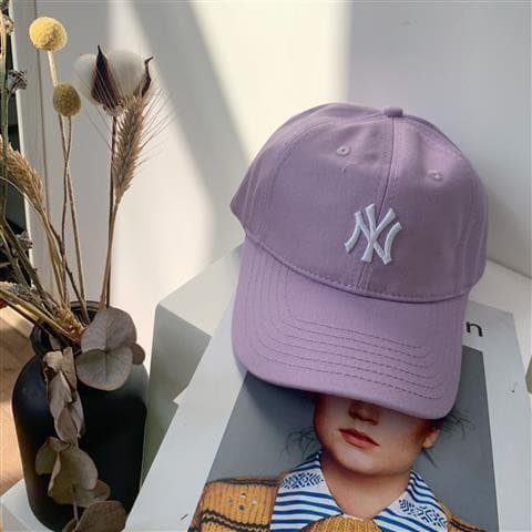 สีสวยมากๆหมวก NY สีม่วงหญิงตาข่ายสีแดงสไตล์เรียบง่ายและหลากหลาย LA หมวกเบสบอลหมวกลำลองเกาหลีCap รูปที่ 1