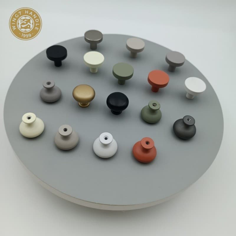 Morandi สีตู้จับลิ้นชักหลุมเดียวจับตู้เสื้อผ้าตู้รองเท้ามือจับประตูหน้าอกลิ้นชักลูกบิดห้องครัว Doorknobs ฮาร์ดแวร์ รูปที่ 3