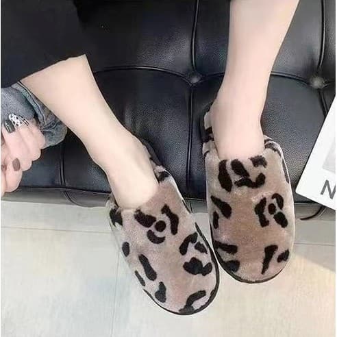 goรองเท้าแตะฤดูหนาว ผู้หญิง ลายวัว ใส่ในบ้าน ใช้ในห้องแอร์ ให้อบอุ่น แฟชั่น ผ้าฝ้าย พื้นนิ่ม A-050 รูปที่ 3