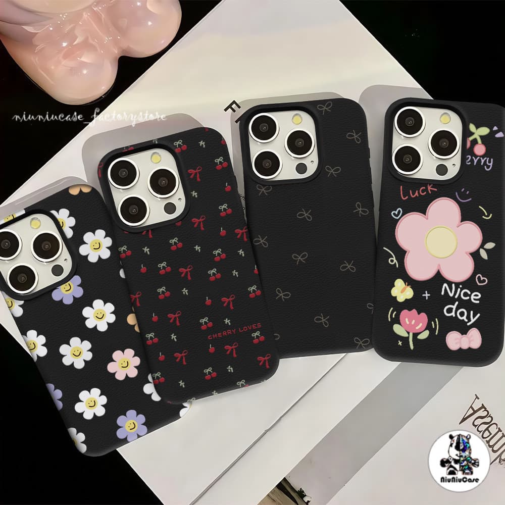 เคส For iPhone 13 เคสหนังเนื้อนิ่มสีแคนดี้ ดอกไม้น่ารัก For iPhone 15 16 13 14 12 11 Pro Max XS XR 7 8 Plus เคสหนัง Case รูปที่ 1