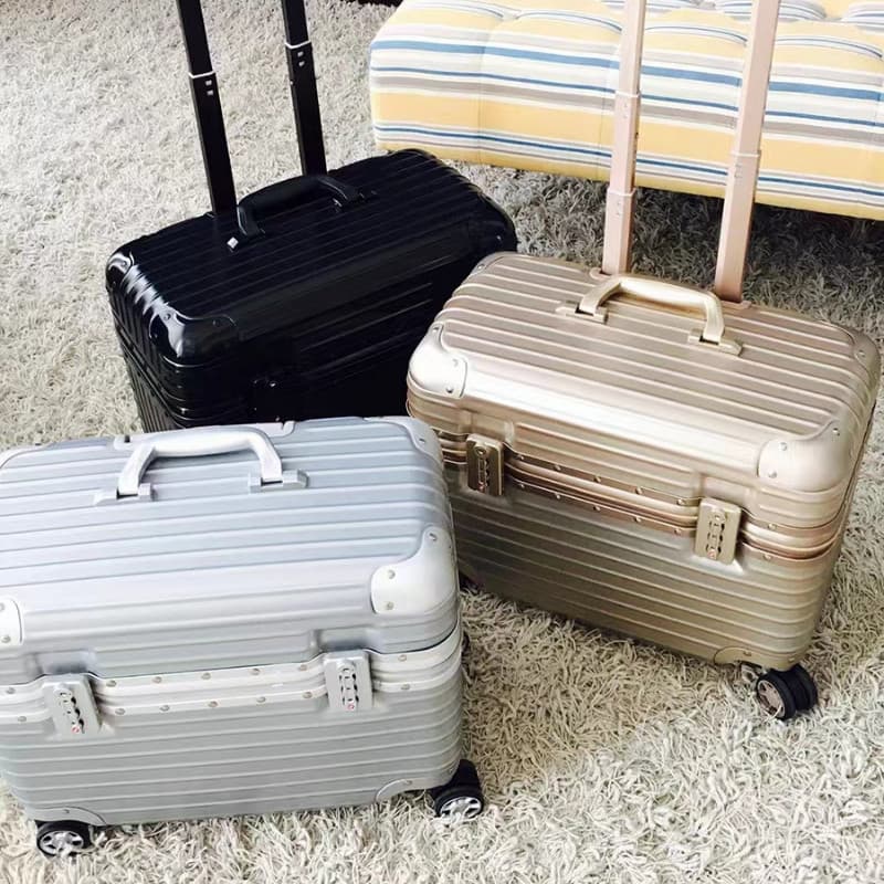 TRAVELCUL กระเป๋าล้อลาก 18/20 นิ้วอลูมิเนียมเฟรม TSA ล็อค Carabiner กรณีพีซีป้องกันรอยขีดข่วนวัสดุความจุขนาดใหญ่ รูปที่ 2