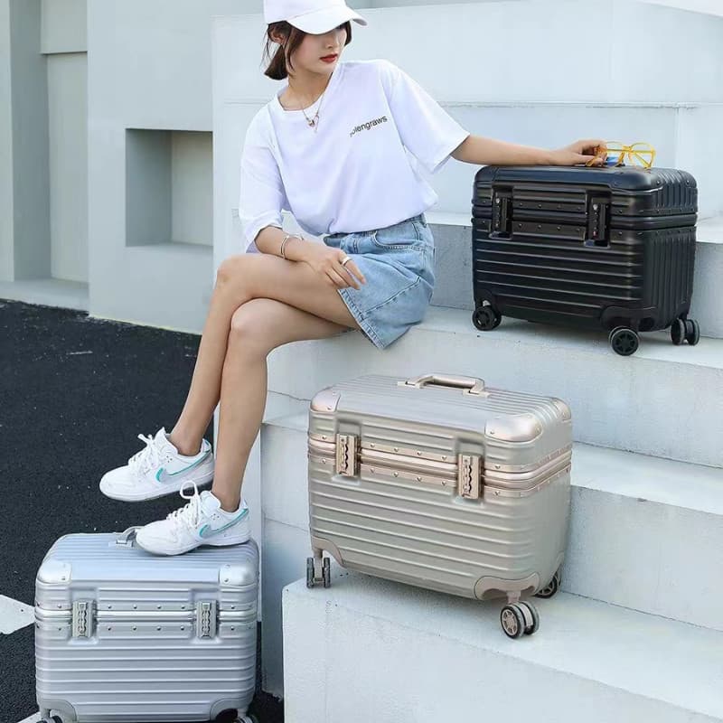 TRAVELCUL กระเป๋าล้อลาก 18/20 นิ้วอลูมิเนียมเฟรม TSA ล็อค Carabiner กรณีพีซีป้องกันรอยขีดข่วนวัสดุความจุขนาดใหญ่ รูปที่ 8