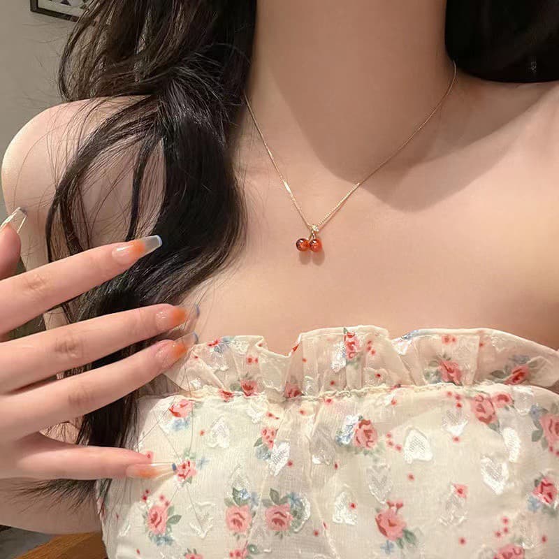 - จี้เชอร์รี่สีแดง แฟชั่น โซ่ไหปลาร้า น่ารัก ระดับไฮเอนด์ ออกแบบเรียบ ง่าย ไม่ตกสี รูปที่ 1