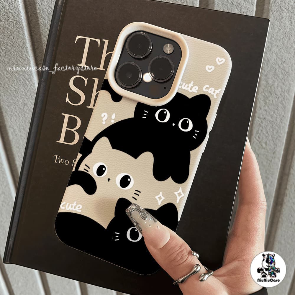 เคส For iPhone 13 เคสหนังเนื้อนิ่มสีแคนดี้ น่ารัก Mดำ For iPhone 15 16 13 14 12 11 Pro Max XS XR 7P 8P เคสหนัง Case รูปที่ 4