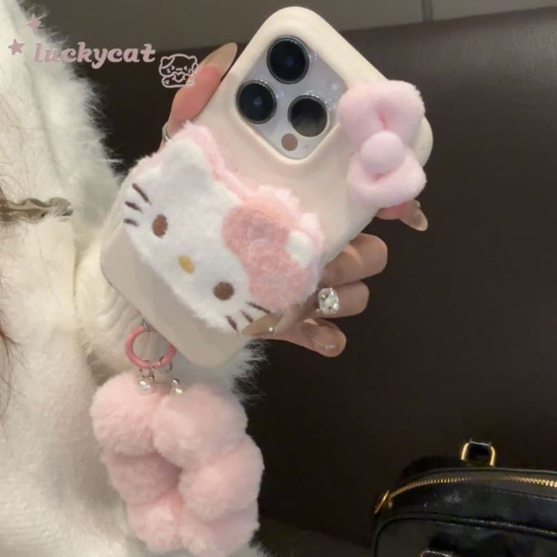 Iphone 16 15 14 13 12 11 Pro Max X Xr Xs Max เคสโทรศัพท์น่ารัก 3D DIY สีชมพูฤดูหนาวตุ๊กตาสีชมพูโบว์ KT Cat + Lanyard หนังนุ่มปกหลัง รูปที่ 3