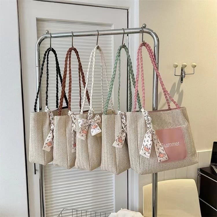 HiH shop: กระเป๋าใบใหญ่สำหรับผู้หญิงสะพายข้างได้ถือได้หนัง มีซิปด้วย SP7159 รูปที่ 1